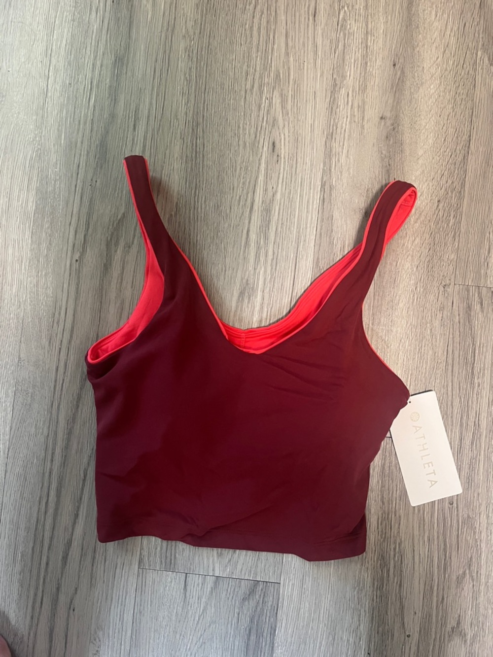 NWT Athleta Transcend V-Neck Crop Top Maroon with Bright Coral Trim
